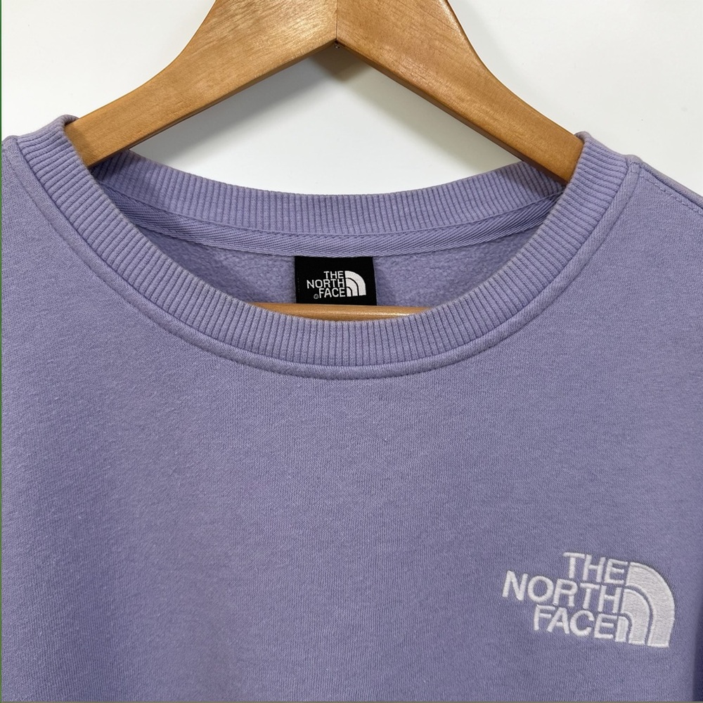 The North Face Lavender Purple Crewneck Pullover Relaxed Fit Sweatshirt Size M - Picture 3 of 9